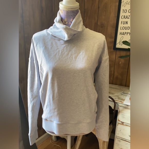 Lululemon go forward turtleneck sweater size 6 - Picture 8 of 12